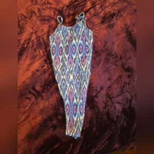 Jolyn Gavin size 32 "Taj" EUC